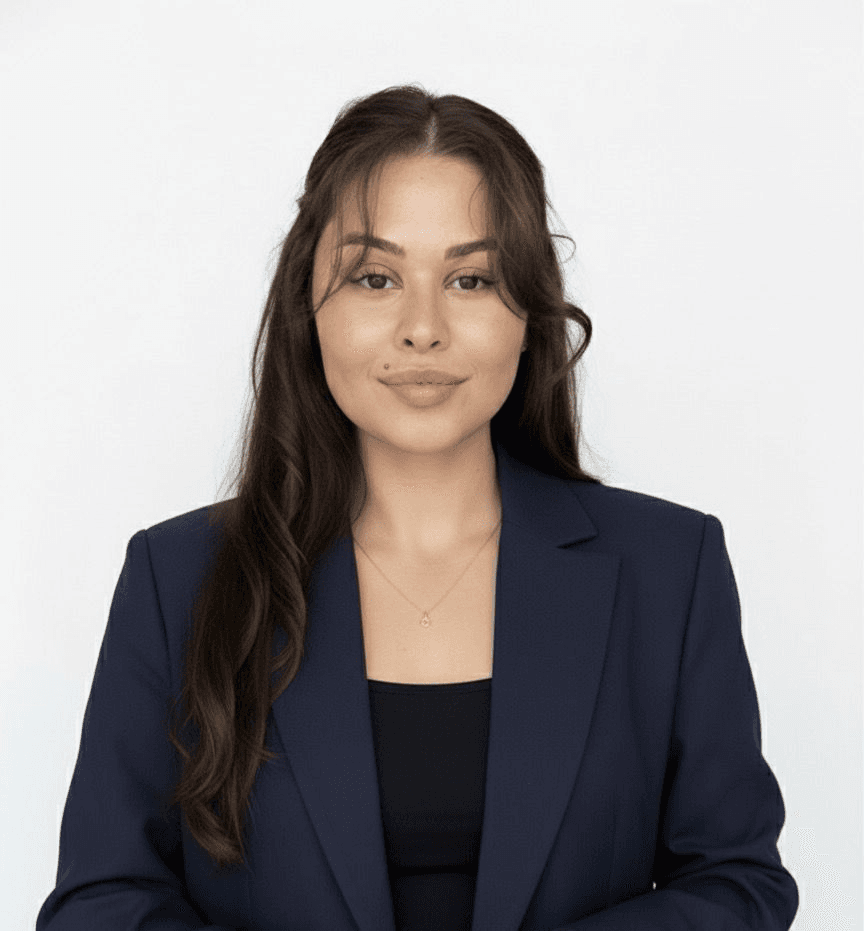 Büşra Nurgül Elmadağ portresi